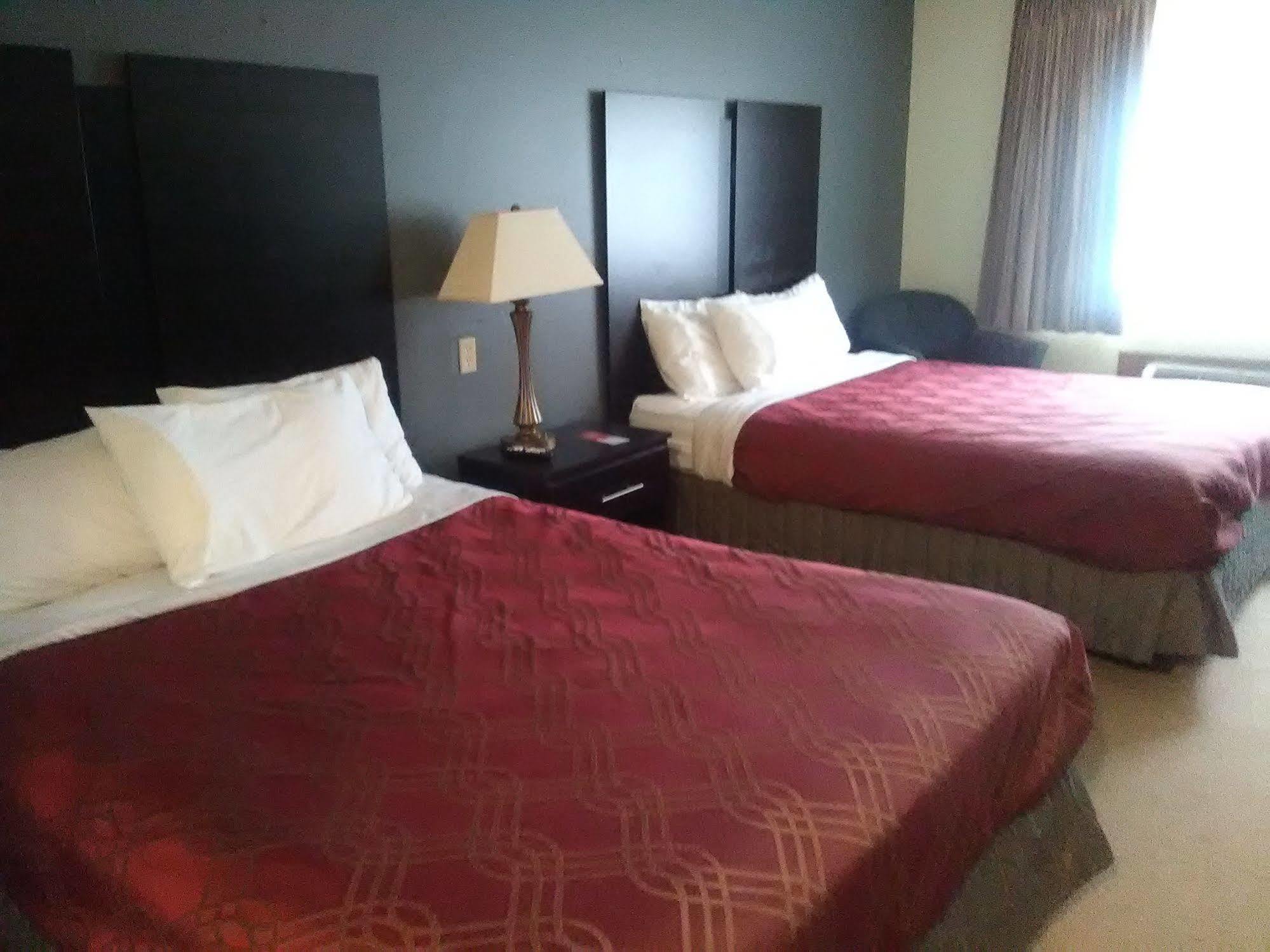 Travelodge By Wyndham Hotel Merrill