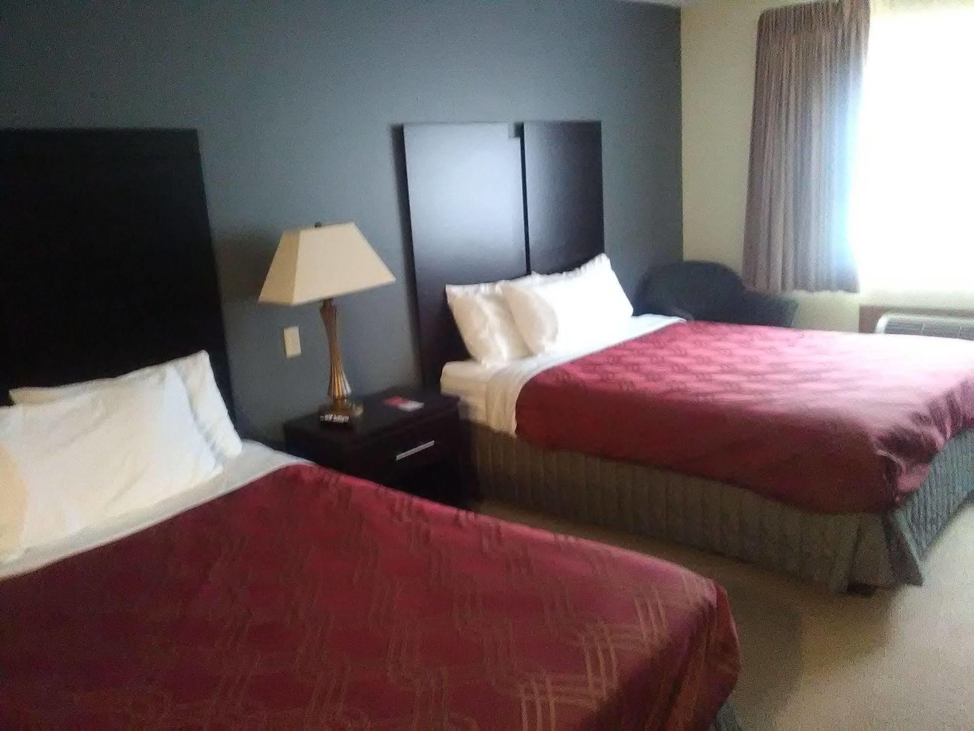 Travelodge By Wyndham Hotel *