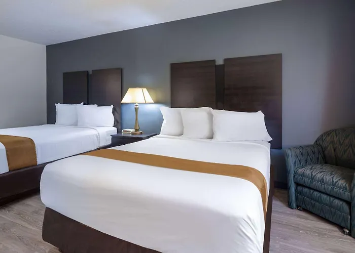 Travelodge By Wyndham Merrill
