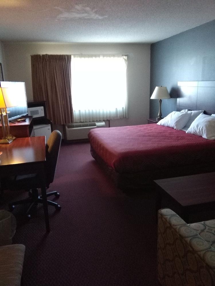 Travelodge By Wyndham Hotel Merrill