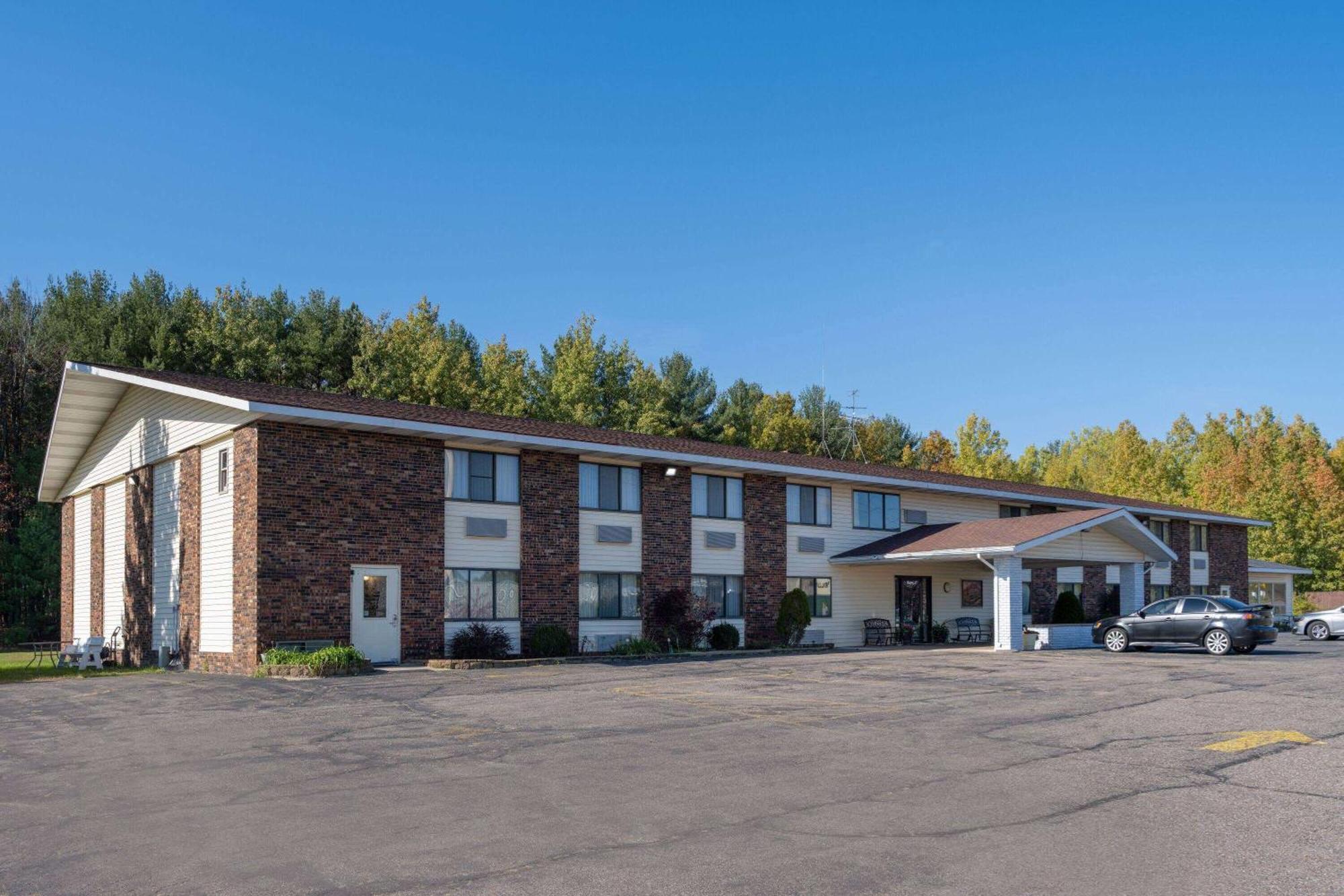 Travelodge By Wyndham Hotel *