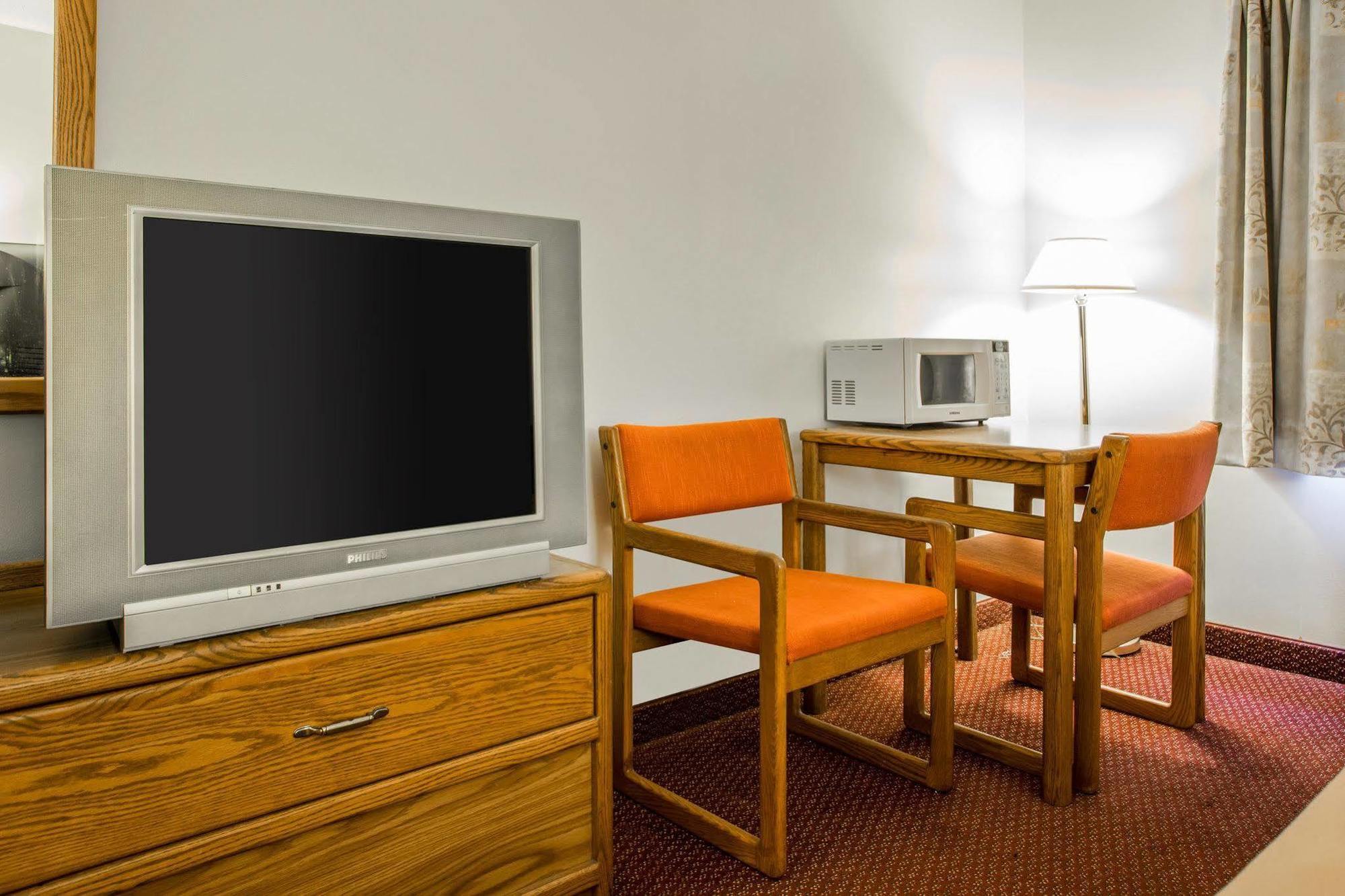 Travelodge By Wyndham *