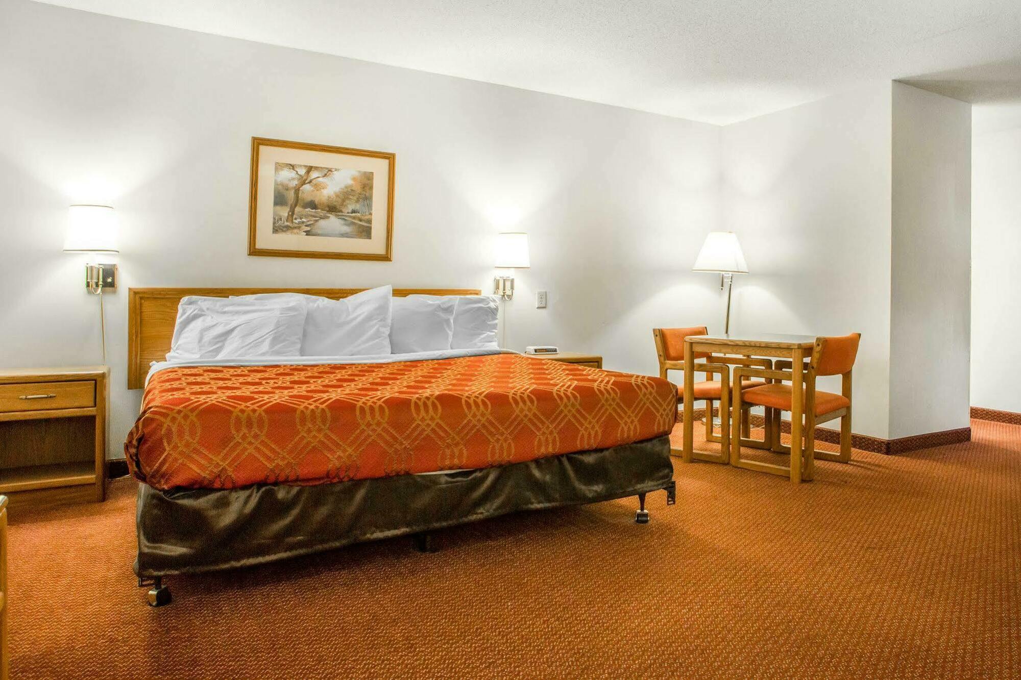 Travelodge By Wyndham Hotel *